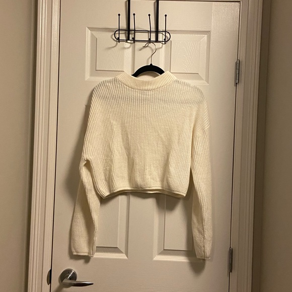 H&M cropped white knit sweater - Picture 1 of 3